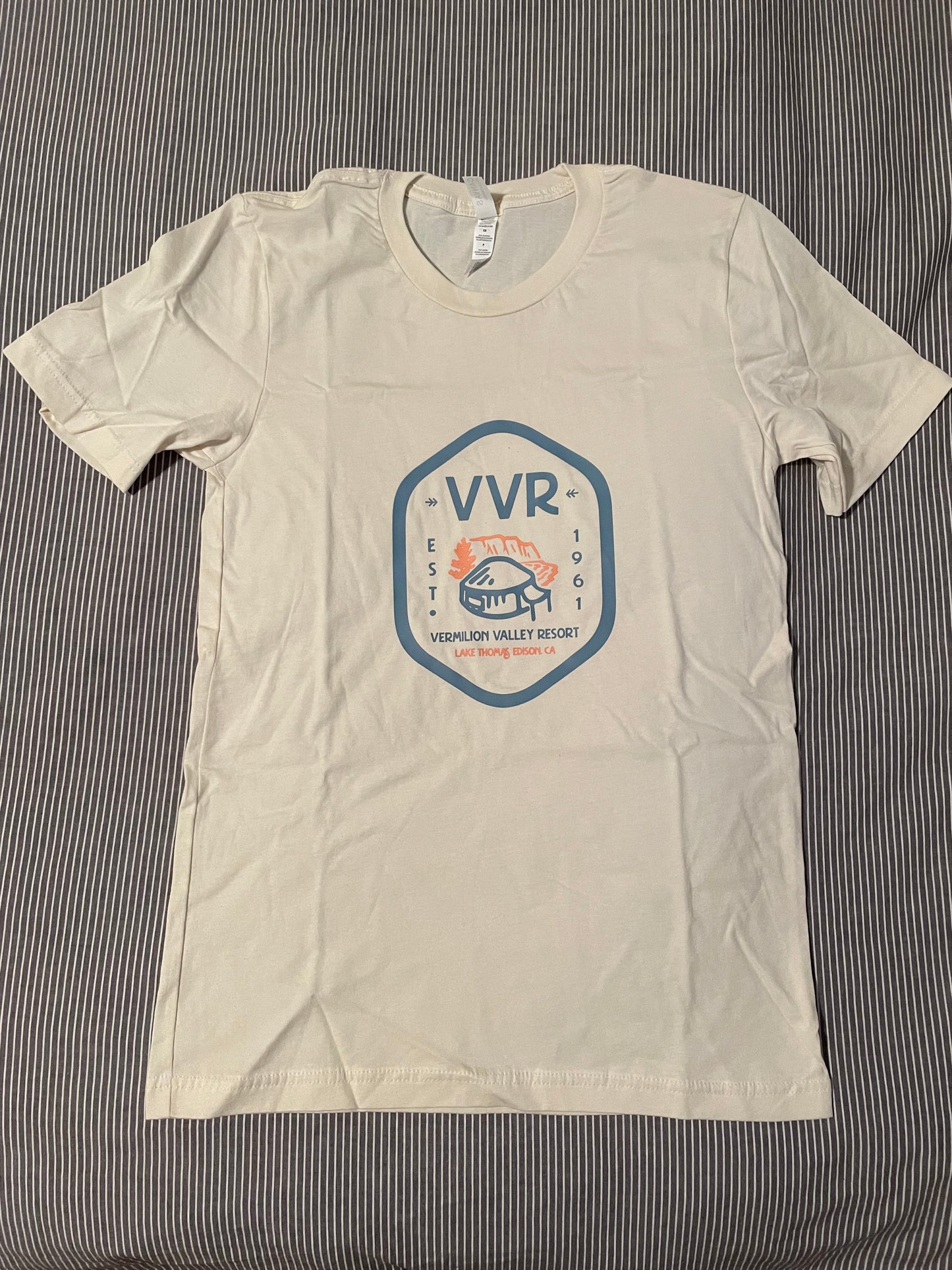 VVR T-Shirt - Cream